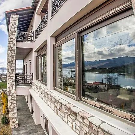 Titagion Hotel 3*