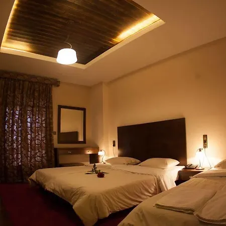 Hotel Titagion