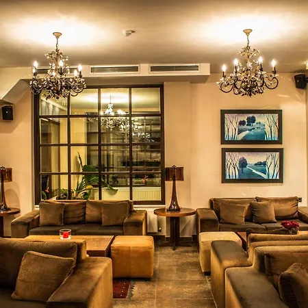 מלון Titagion 3*